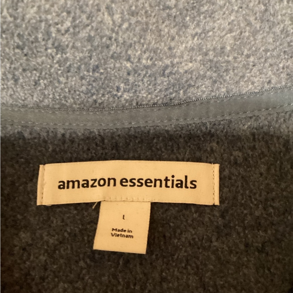 Amazon Essentials Vest - Picture 3 of 7